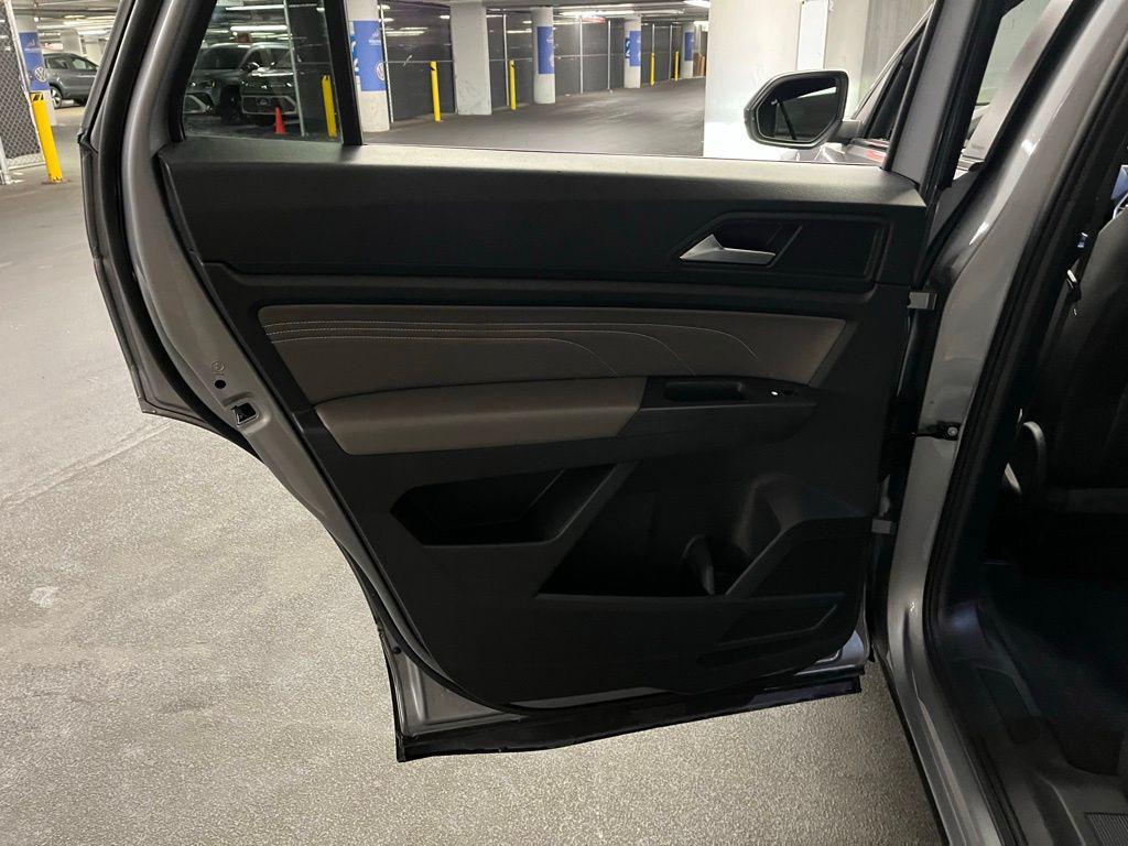 used 2021 Volkswagen Atlas Cross Sport car, priced at $24,500