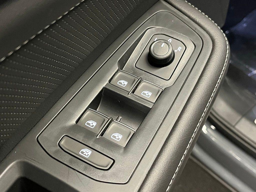 new 2025 Volkswagen Atlas Cross Sport car, priced at $41,659