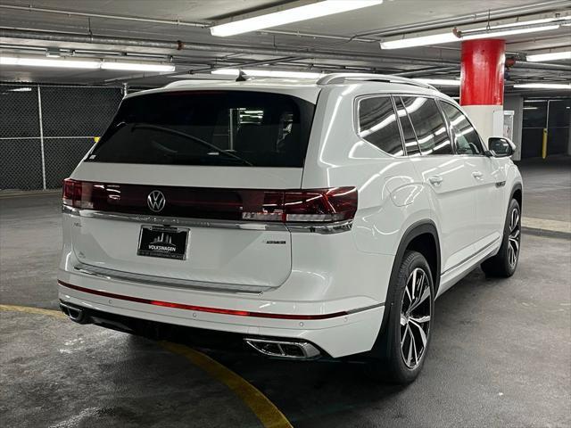 new 2025 Volkswagen Atlas car, priced at $52,015