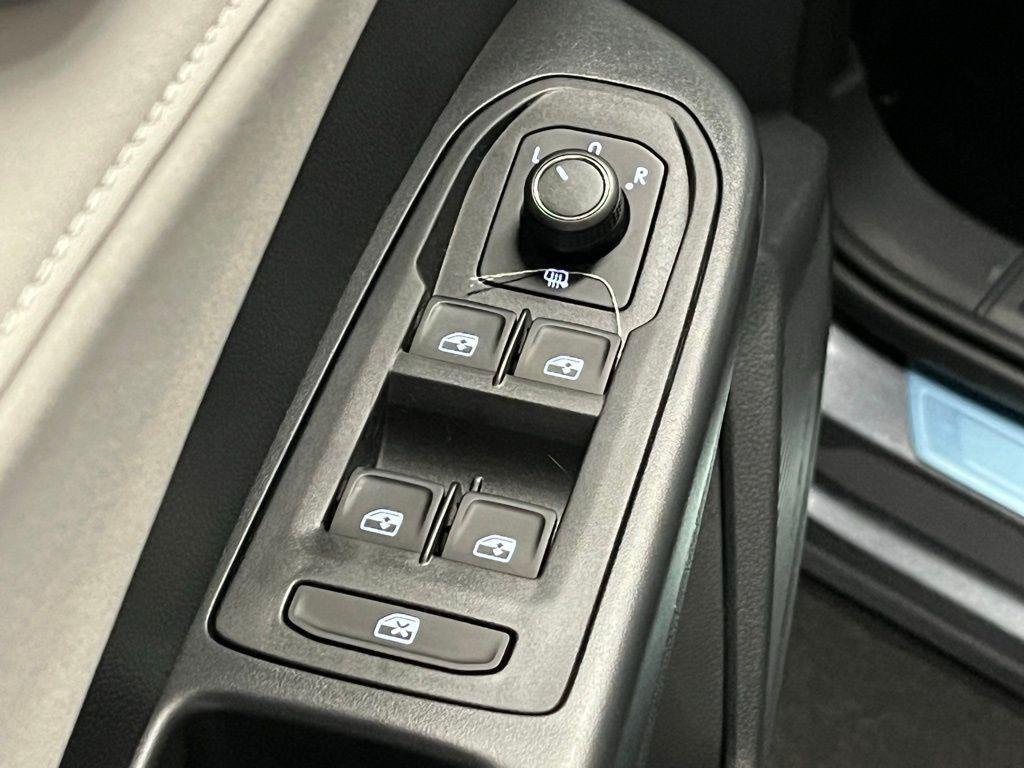 new 2025 Volkswagen Taos car, priced at $31,858