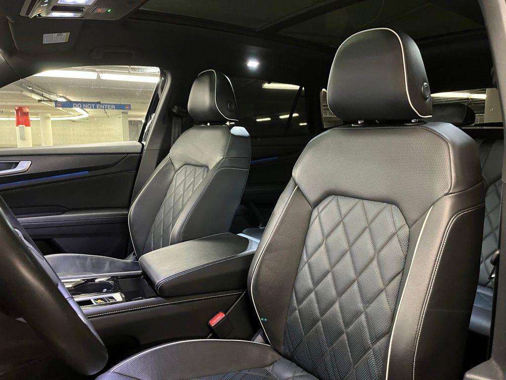 used 2024 Volkswagen Atlas Cross Sport car, priced at $41,000