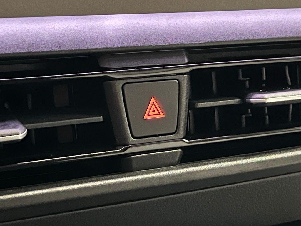 new 2025 Volkswagen Tiguan car, priced at $33,072