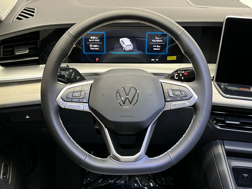 new 2025 Volkswagen Tiguan car, priced at $33,072
