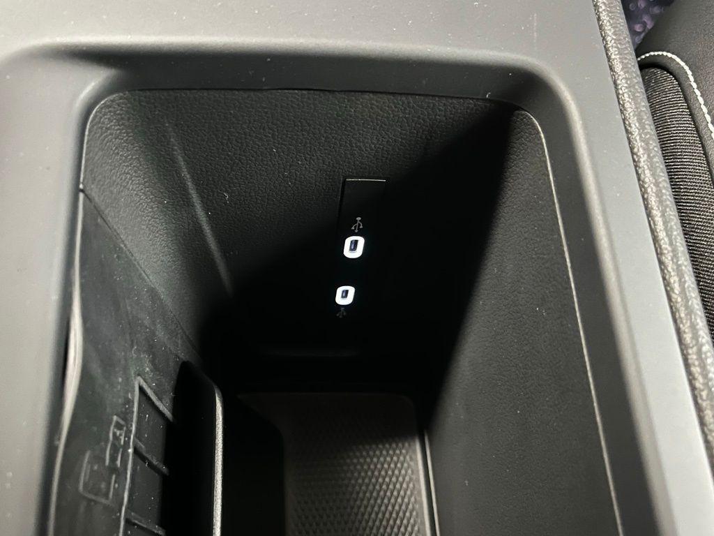 new 2025 Volkswagen Tiguan car, priced at $33,072