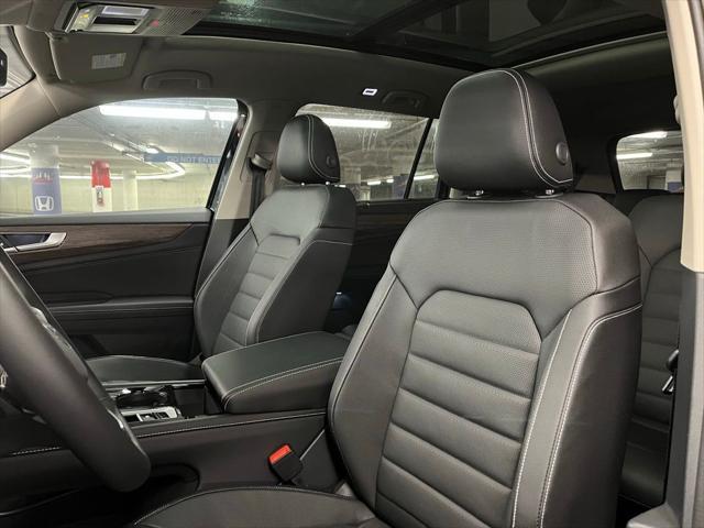 new 2025 Volkswagen Atlas car, priced at $47,925