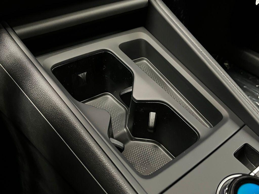 new 2025 Volkswagen Tiguan car, priced at $32,934