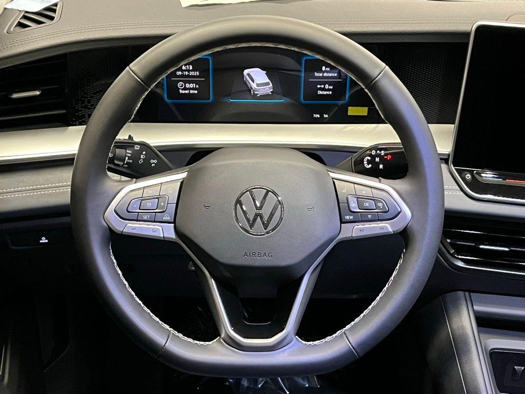 new 2025 Volkswagen Tiguan car, priced at $32,934