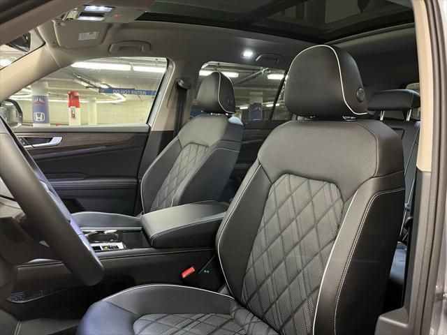 new 2025 Volkswagen Atlas car, priced at $51,667