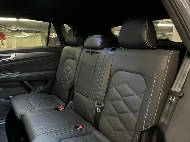 new 2025 Volkswagen Atlas Cross Sport car, priced at $35,890