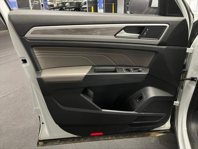 used 2022 Volkswagen Atlas Cross Sport car, priced at $27,750