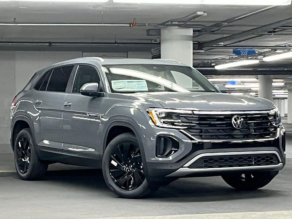 new 2026 Volkswagen Atlas Cross Sport car, priced at $49,152
