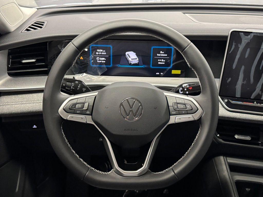 new 2025 Volkswagen Tiguan car, priced at $31,098