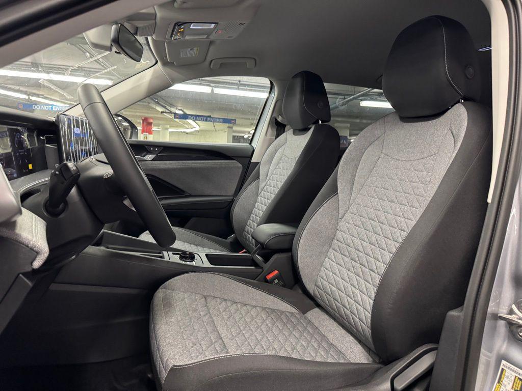 new 2025 Volkswagen Tiguan car, priced at $31,098