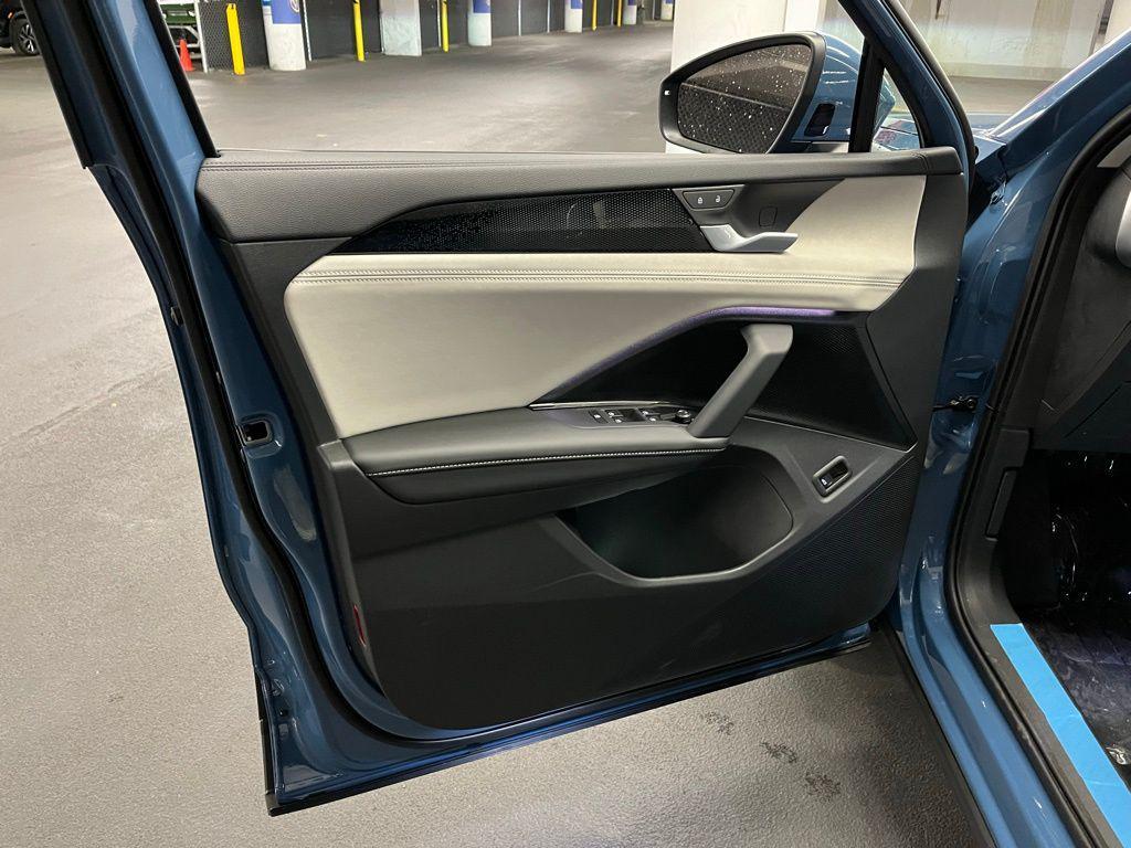new 2025 Volkswagen Tiguan car, priced at $34,794