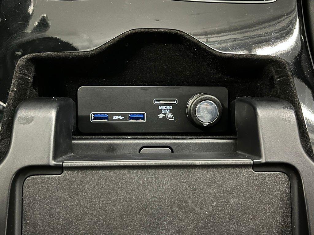 used 2020 Land Rover Range Rover car, priced at $44,000