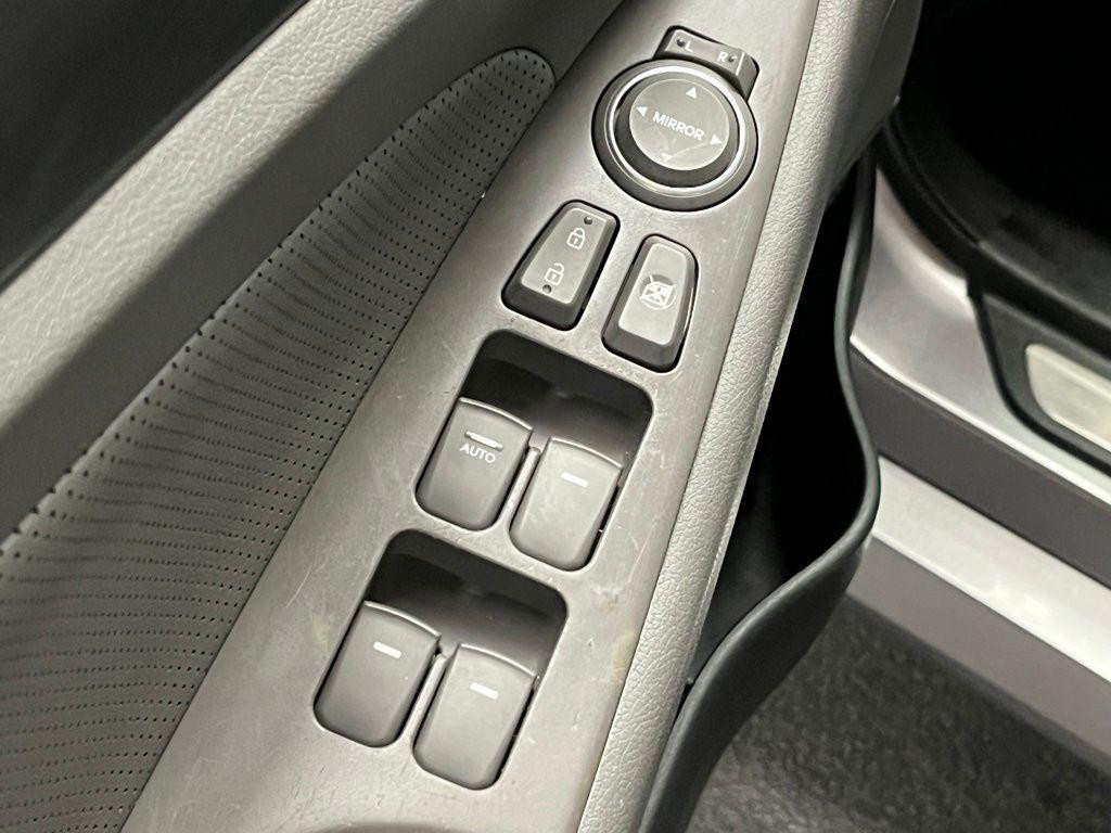 used 2014 Hyundai Sonata Hybrid car, priced at $6,000