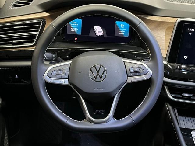 new 2025 Volkswagen Atlas car, priced at $44,475