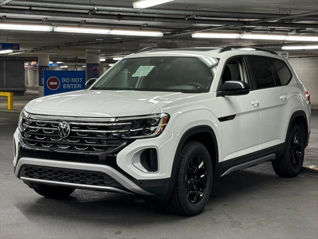 new 2024 Volkswagen Atlas car, priced at $43,121