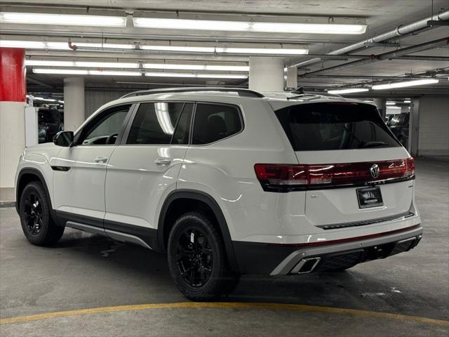 new 2024 Volkswagen Atlas car, priced at $39,371