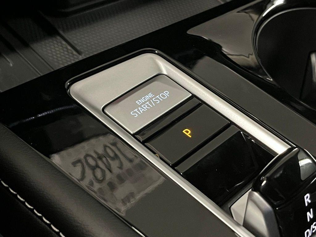 new 2026 Volkswagen Atlas car, priced at $57,478