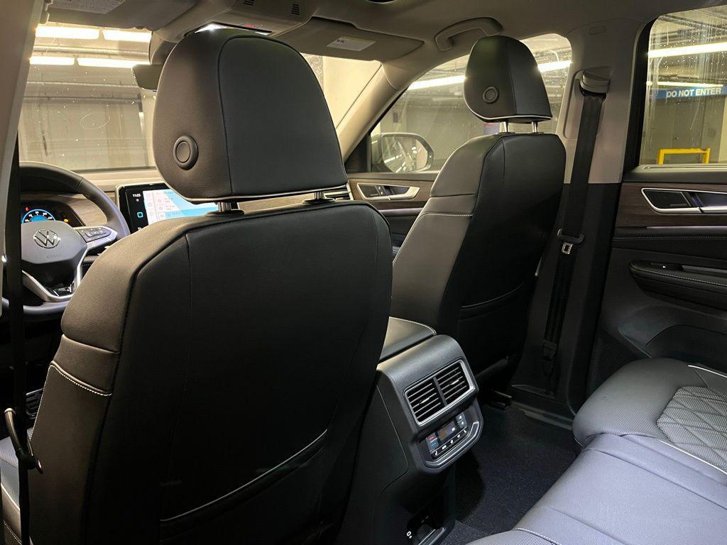 new 2026 Volkswagen Atlas car, priced at $57,478