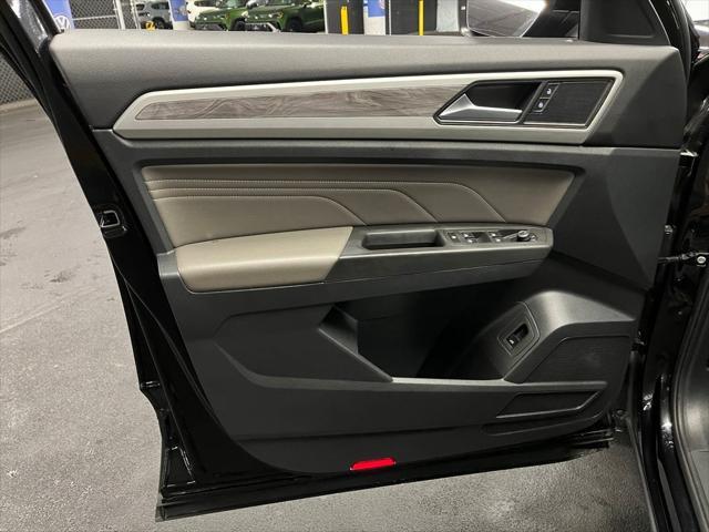 used 2022 Volkswagen Atlas Cross Sport car, priced at $25,500