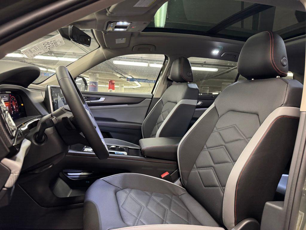 new 2025 Volkswagen Atlas car, priced at $41,963