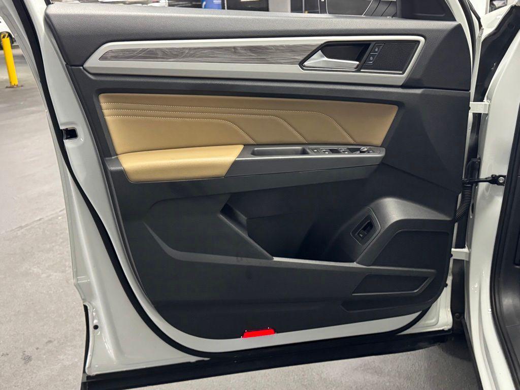 used 2021 Volkswagen Atlas Cross Sport car, priced at $25,000