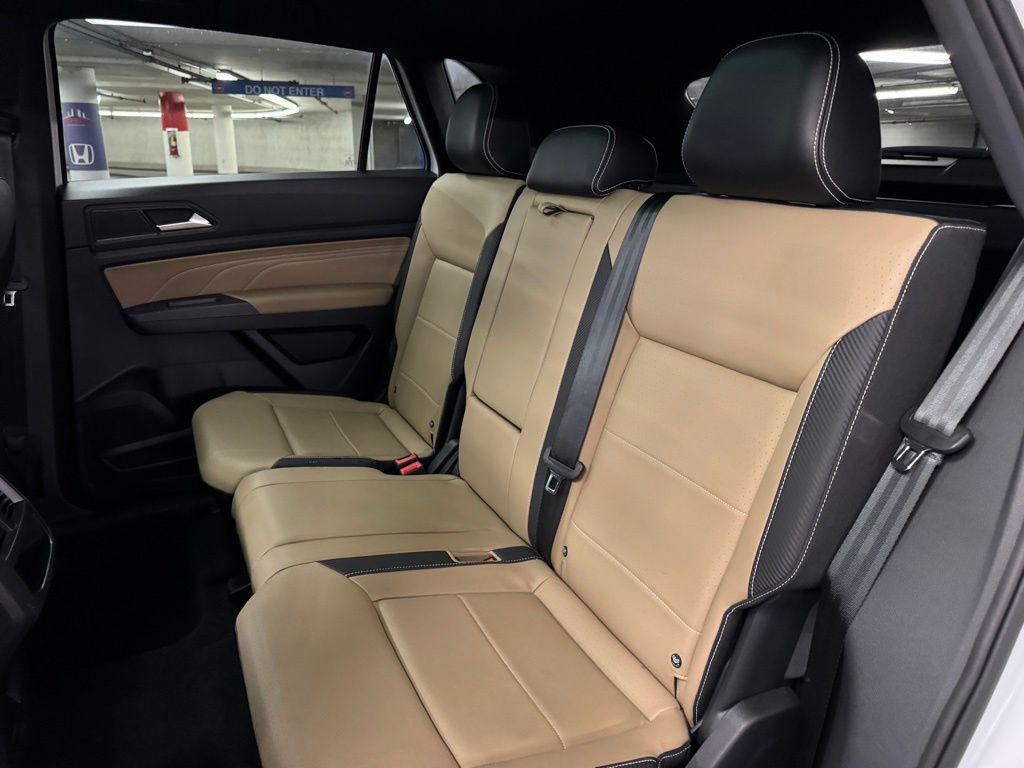used 2021 Volkswagen Atlas Cross Sport car, priced at $25,000