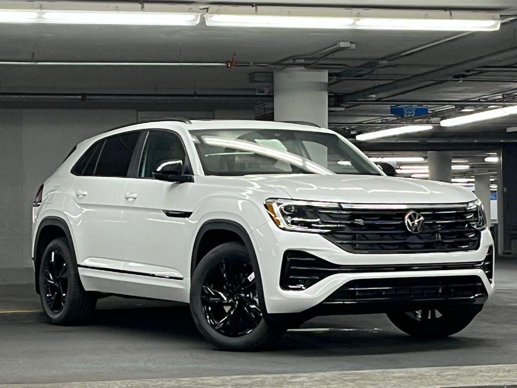 new 2026 Volkswagen Atlas Cross Sport car, priced at $53,534