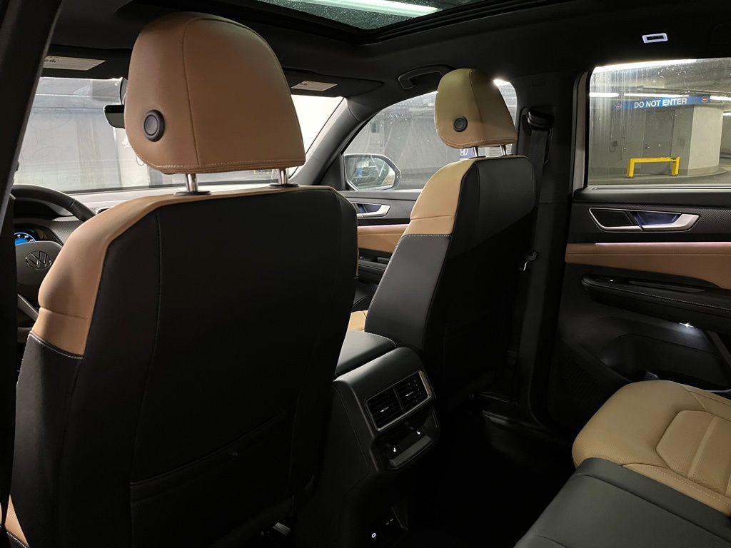 new 2026 Volkswagen Atlas Cross Sport car, priced at $53,534