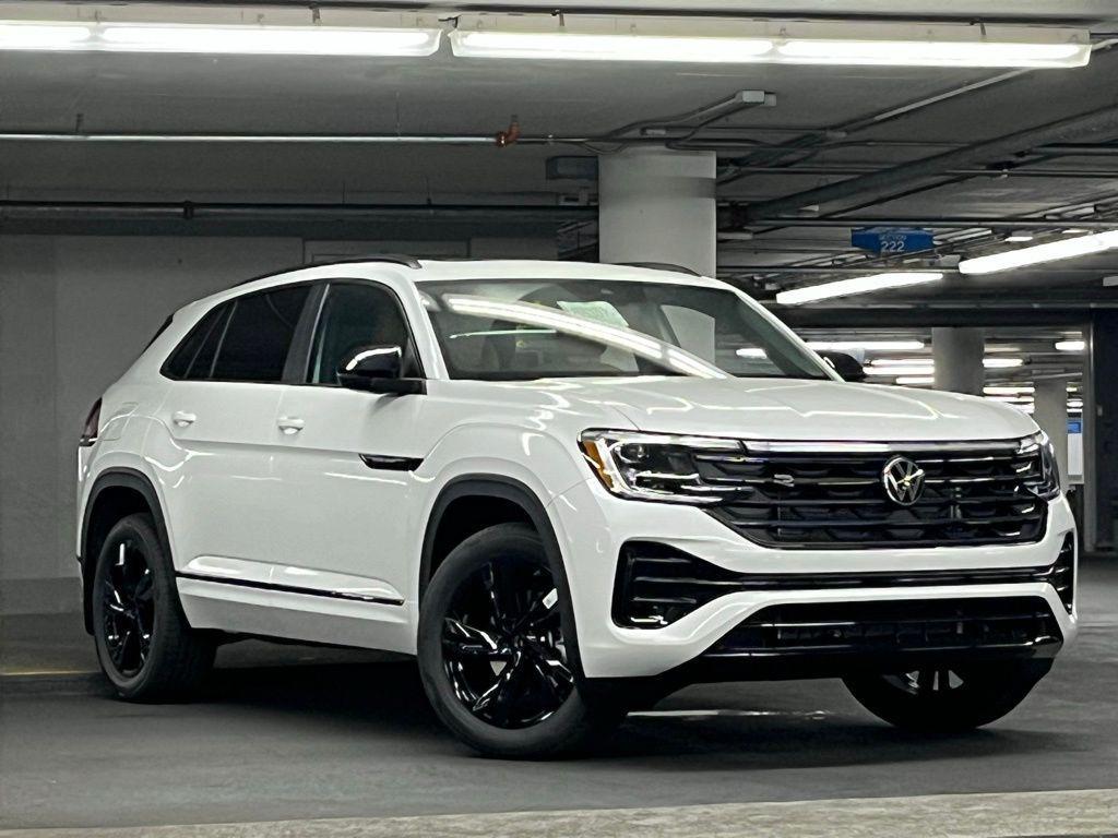 new 2026 Volkswagen Atlas Cross Sport car, priced at $53,534