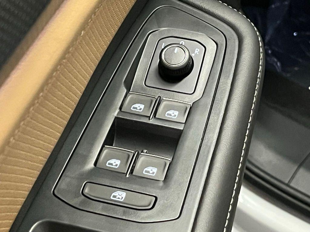 new 2026 Volkswagen Atlas Cross Sport car, priced at $53,534