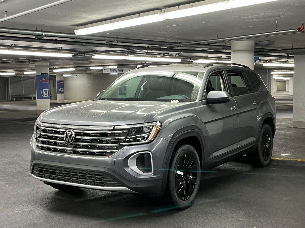 new 2025 Volkswagen Atlas car, priced at $41,146