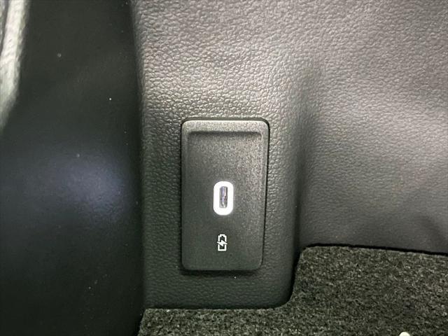 new 2025 Volkswagen Atlas car, priced at $44,646