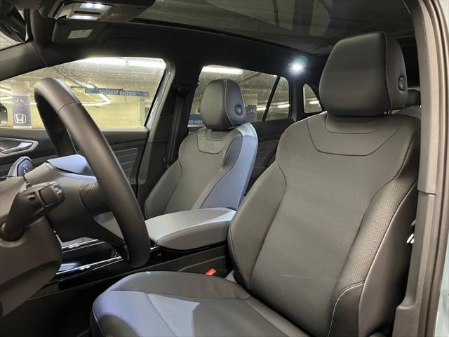 new 2025 Volkswagen ID.4 car, priced at $54,680