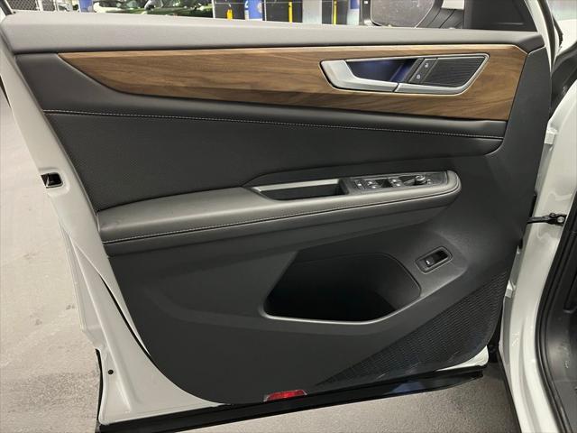 new 2025 Volkswagen Atlas car, priced at $41,563
