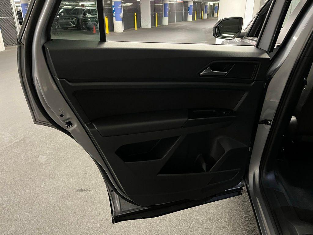 used 2020 Volkswagen Atlas Cross Sport car, priced at $18,750