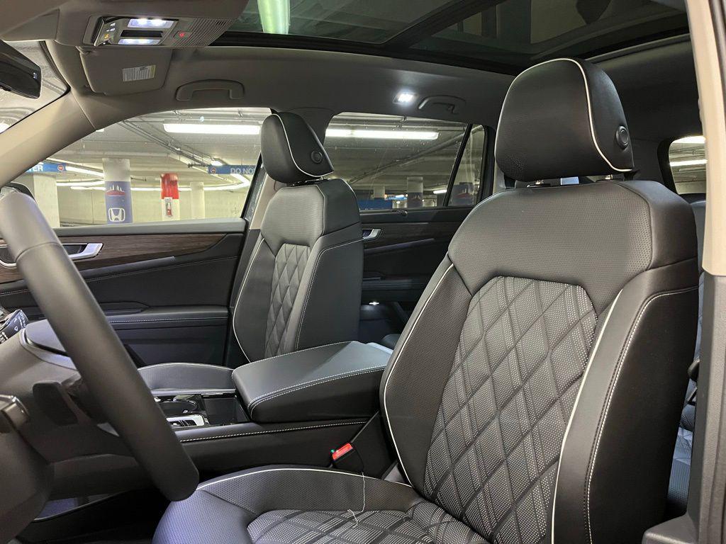 new 2025 Volkswagen Atlas car, priced at $49,785