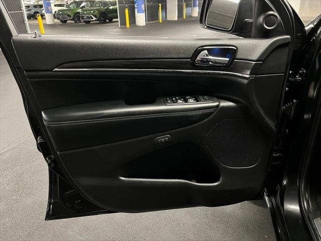 used 2021 Jeep Grand Cherokee car, priced at $31,000
