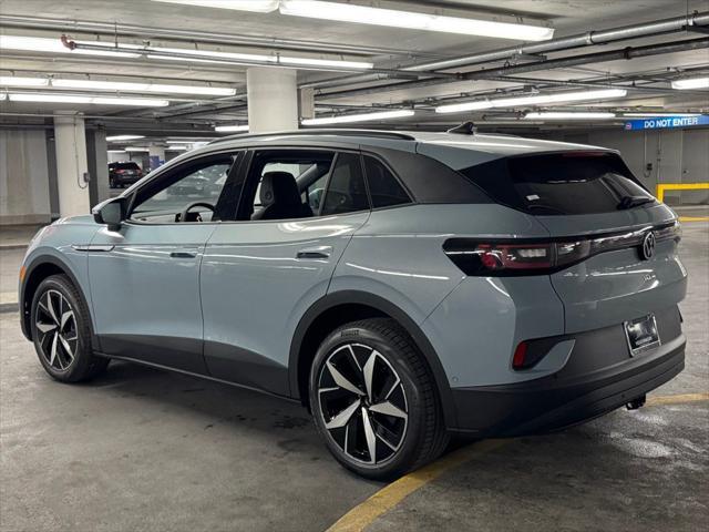 new 2025 Volkswagen ID.4 car, priced at $51,624