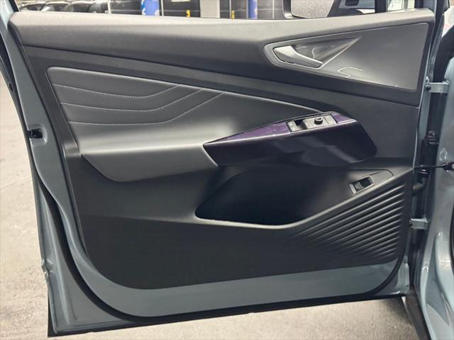 new 2025 Volkswagen ID.4 car, priced at $51,624