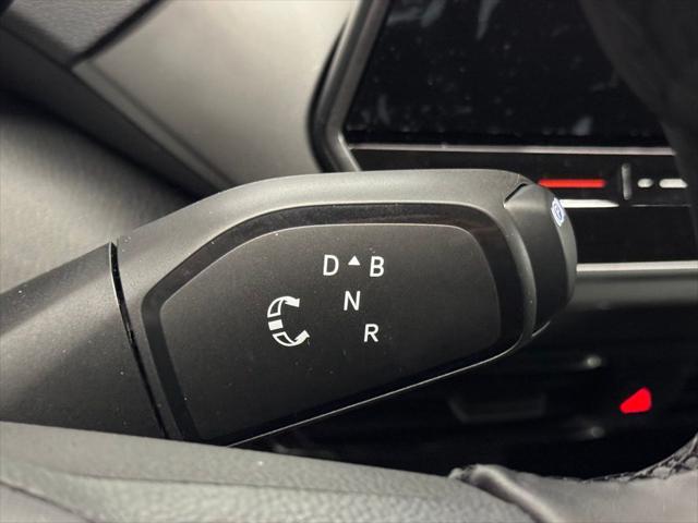 new 2025 Volkswagen ID.4 car, priced at $51,624