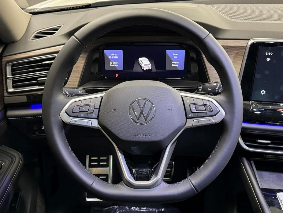 new 2024 Volkswagen Atlas car, priced at $52,167