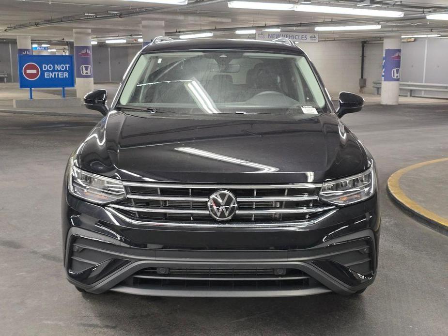 new 2024 Volkswagen Tiguan car, priced at $33,563