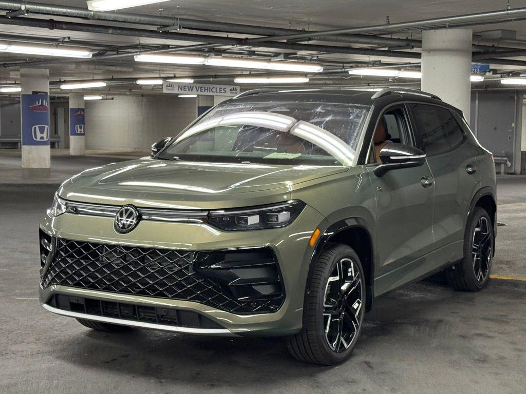 new 2025 Volkswagen Tiguan car, priced at $42,726