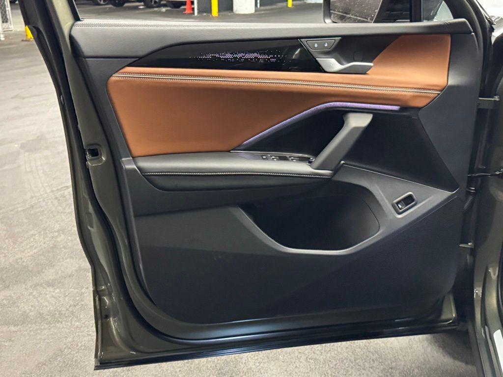 new 2025 Volkswagen Tiguan car, priced at $42,726