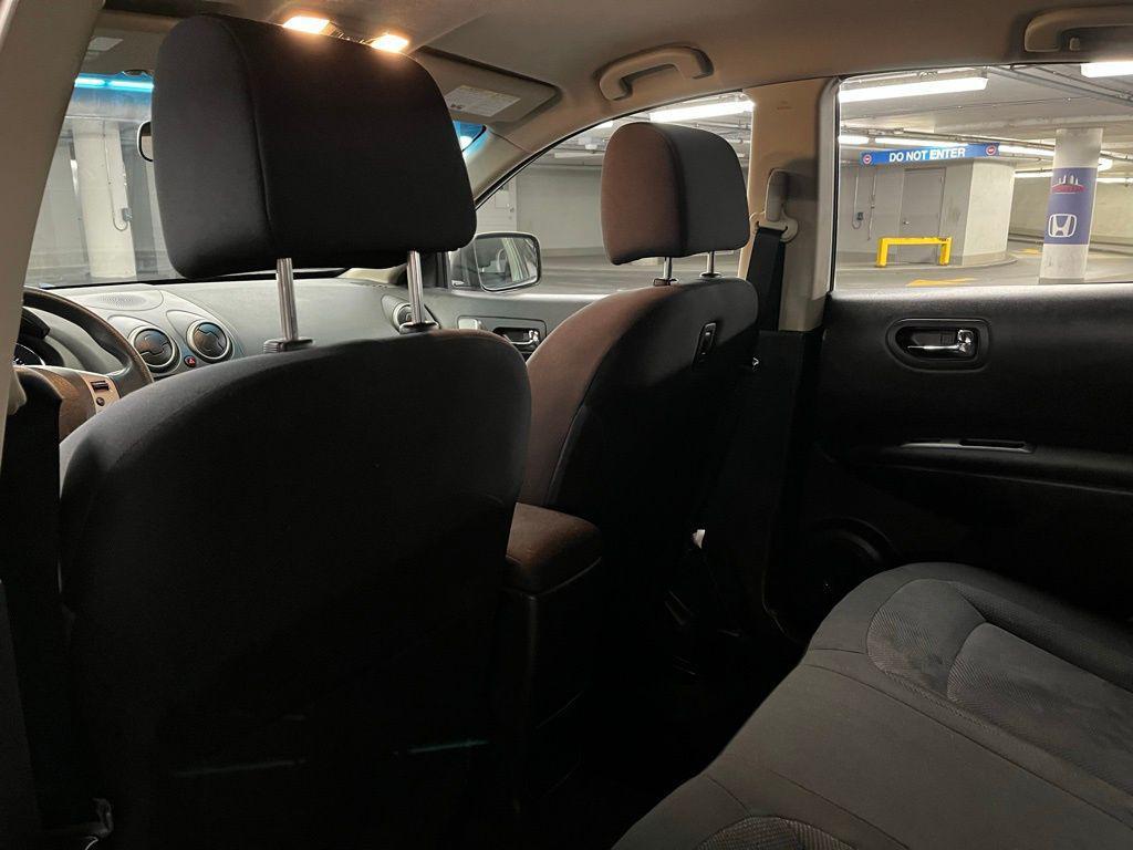 used 2014 Nissan Rogue Select car, priced at $8,000