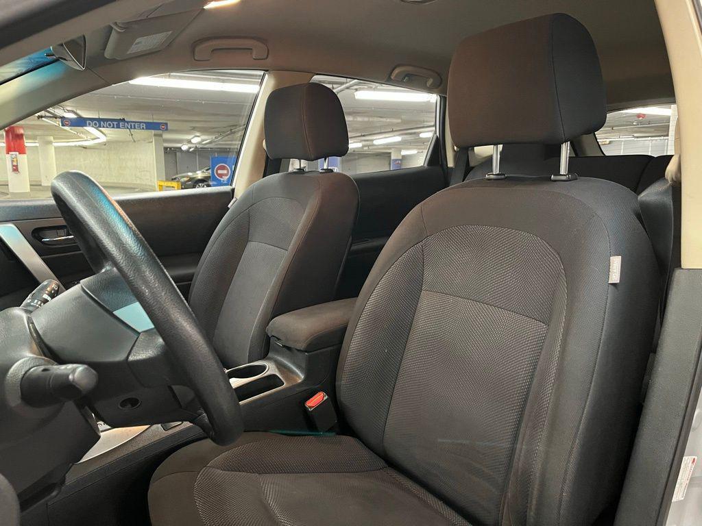 used 2014 Nissan Rogue Select car, priced at $8,000