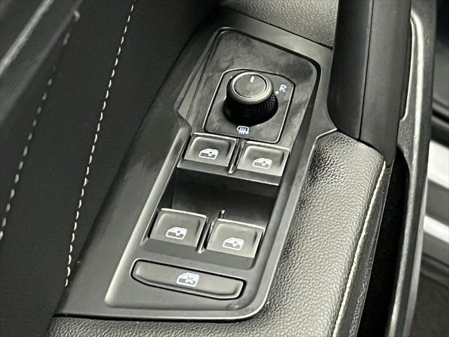 new 2024 Volkswagen Tiguan car, priced at $28,918